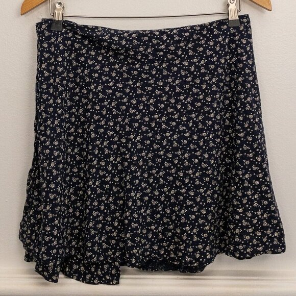 Brandy Melville Dresses & Skirts - Brandy Melville Navy Floral Wrap Skirt – One Size | Effortless Everyday Style